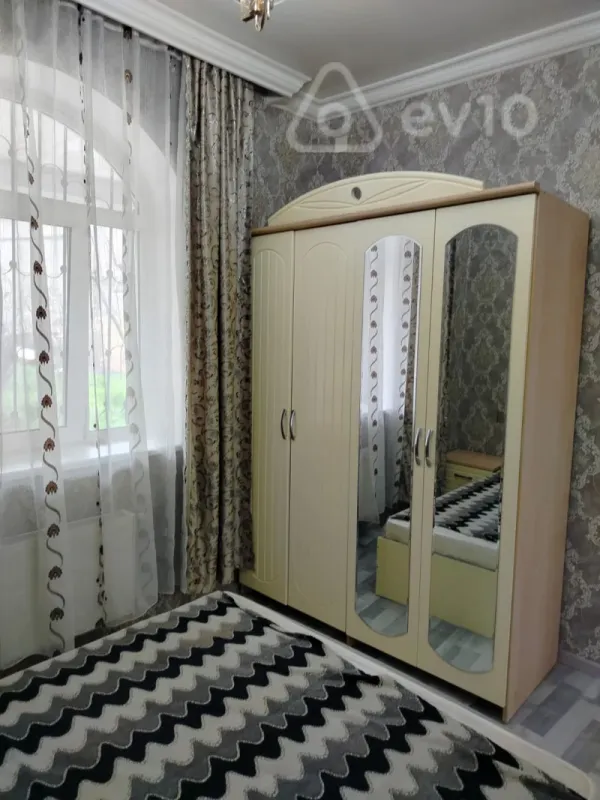 Kirayə verilir 3 otaqlı həyət evi 130 m²