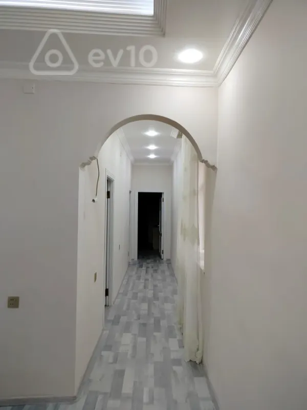 Kirayə verilir 3 otaqlı həyət evi 130 m²