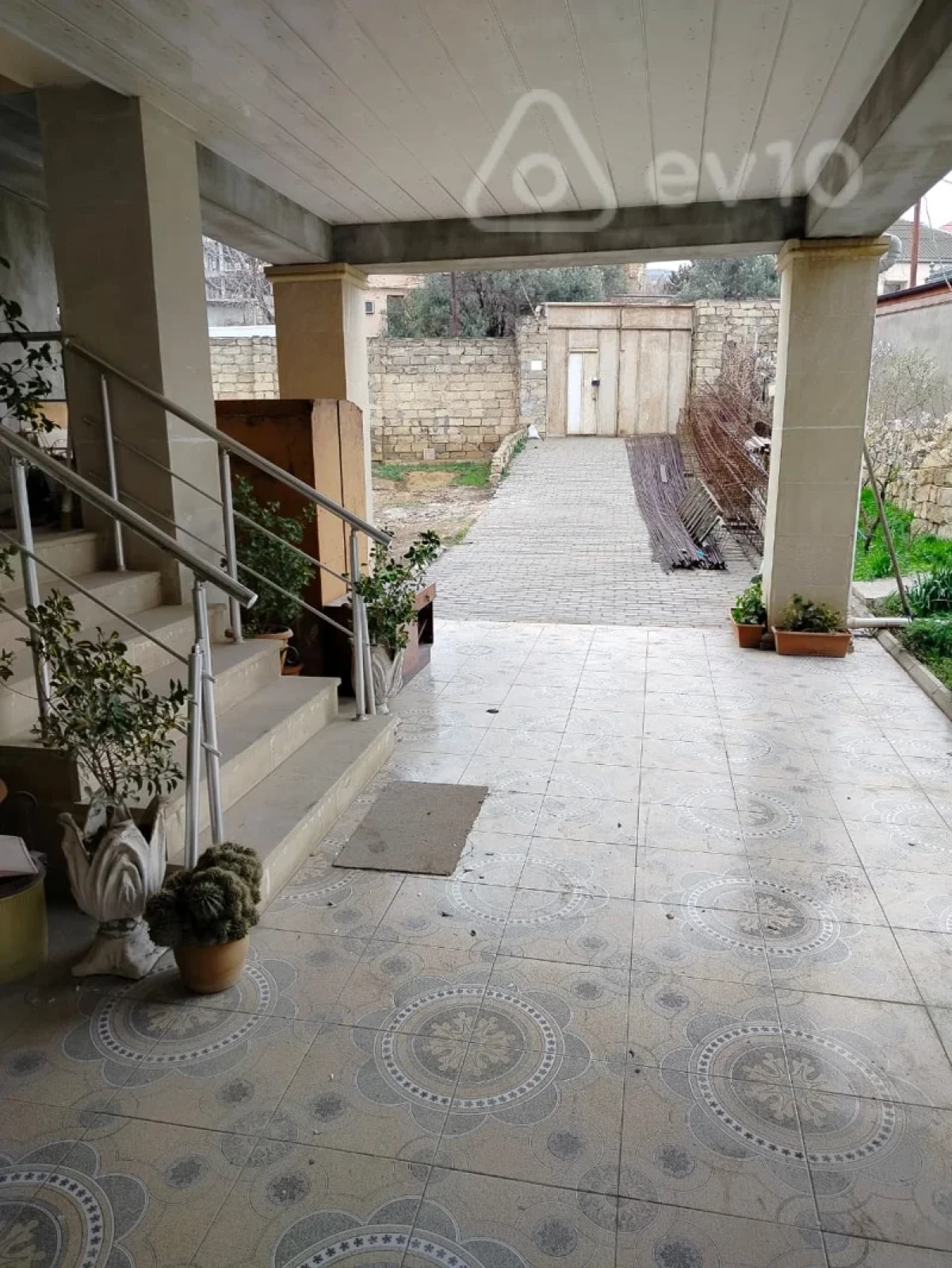 Kirayə verilir 3 otaqlı həyət evi 130 m²