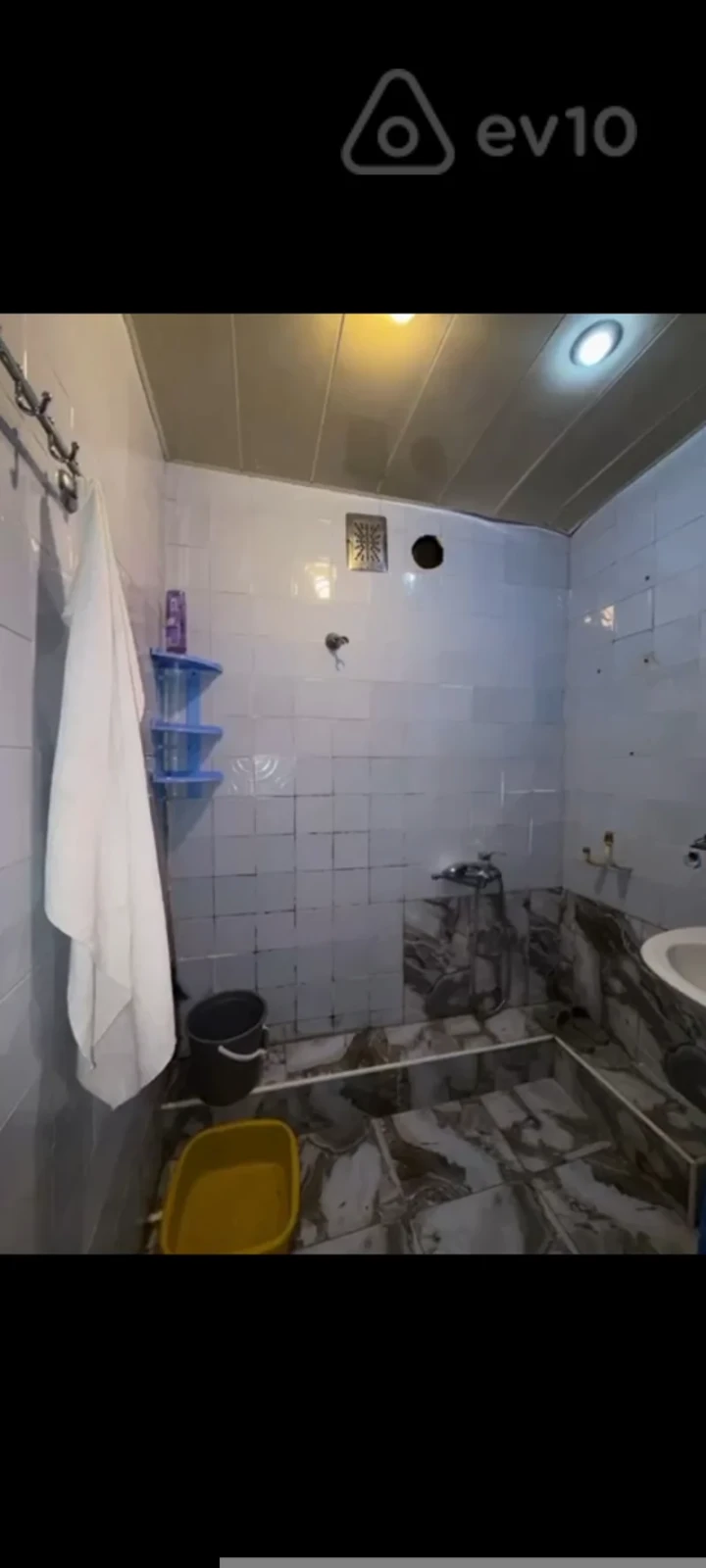 Kirayə verilir 2 otaqlı köhnə tikili 45 m²