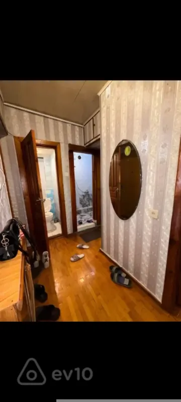 Kirayə verilir 2 otaqlı köhnə tikili 45 m²