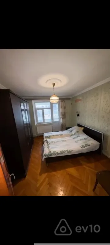 Kirayə verilir 2 otaqlı köhnə tikili 45 m²