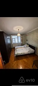 Kirayə verilir 2 otaqlı köhnə tikili 45 m²