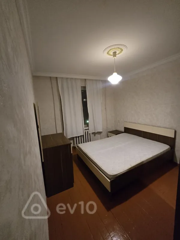 Kirayə verilir 3 otaqlı köhnə tikili 65 m²