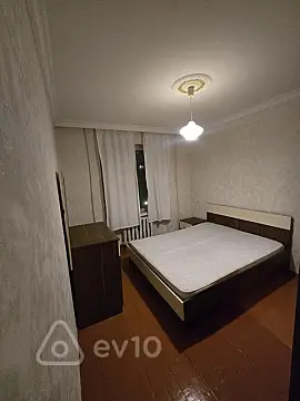 Kirayə verilir 3 otaqlı köhnə tikili 65 m²