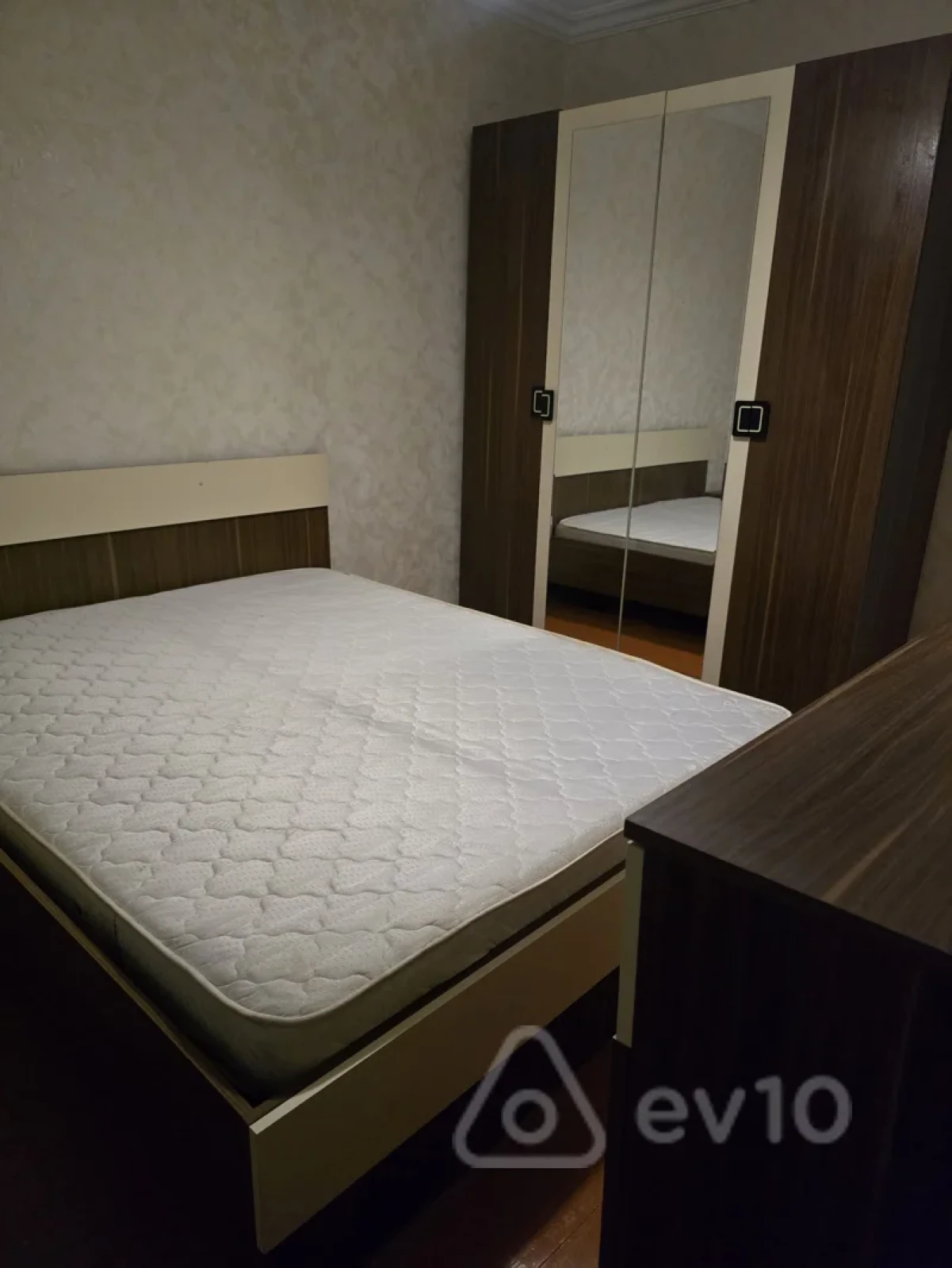 Kirayə verilir 3 otaqlı köhnə tikili 65 m²