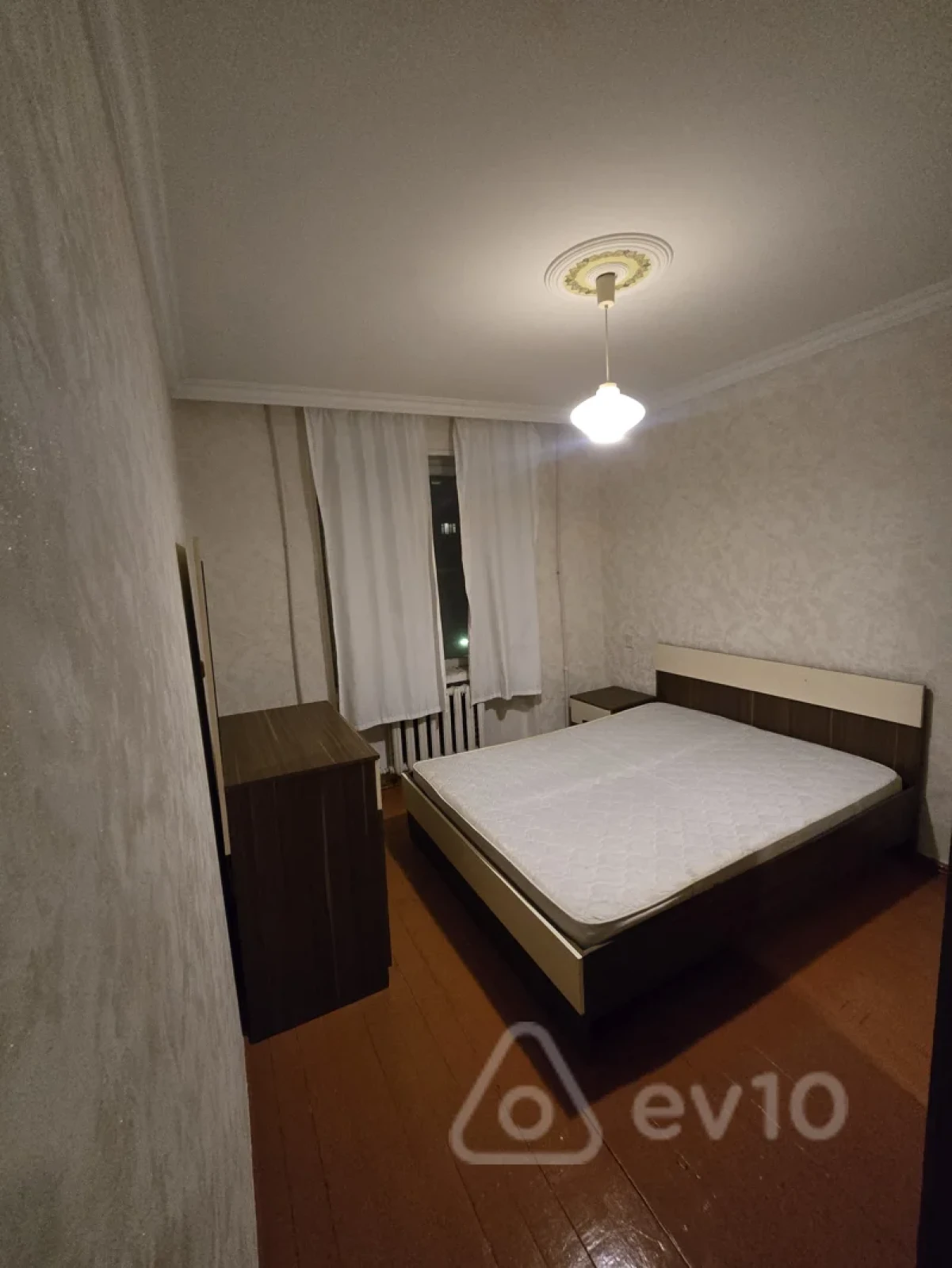 Kirayə verilir 3 otaqlı köhnə tikili 65 m²