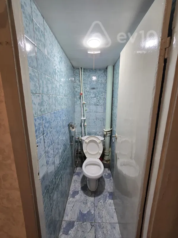 Kirayə verilir 3 otaqlı köhnə tikili 65 m²
