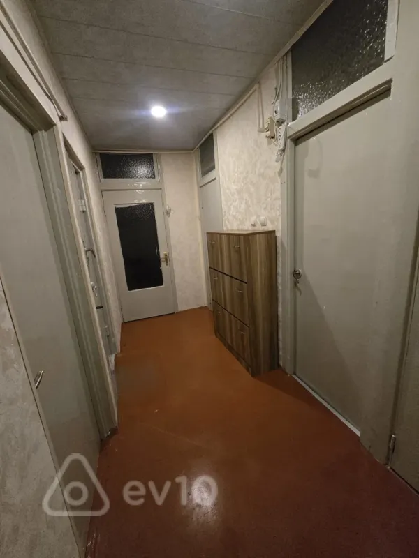 Kirayə verilir 3 otaqlı köhnə tikili 65 m²