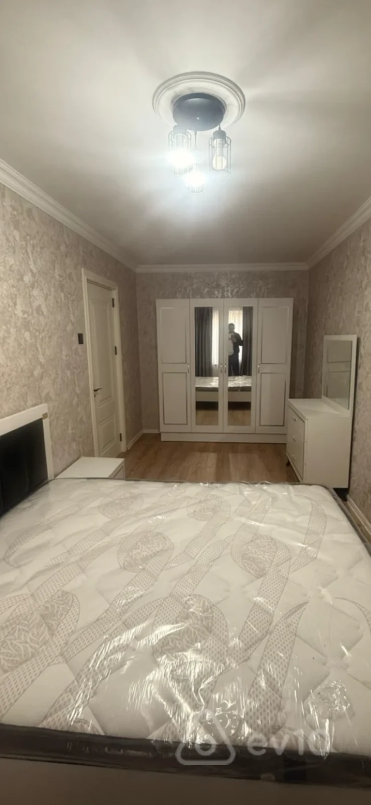 Kirayə verilir 2 otaqlı köhnə tikili 59 m²