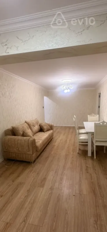 Kirayə verilir 2 otaqlı köhnə tikili 59 m²