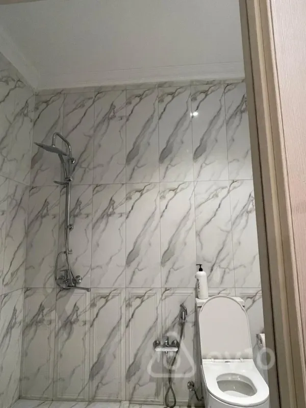 Kirayə verilir 3 otaqlı yeni tikili 100 m²