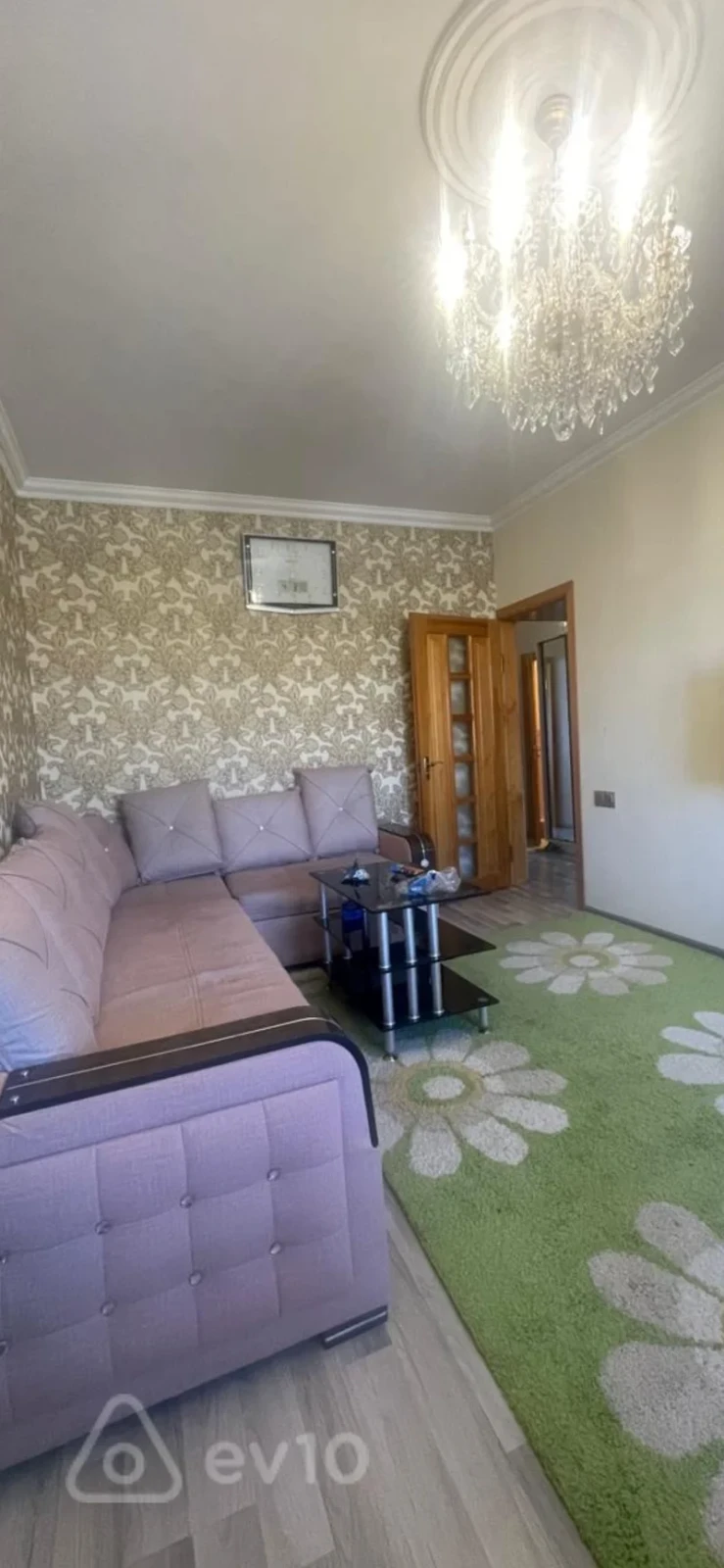 Kirayə verilir 2 otaqlı köhnə tikili 60 m²