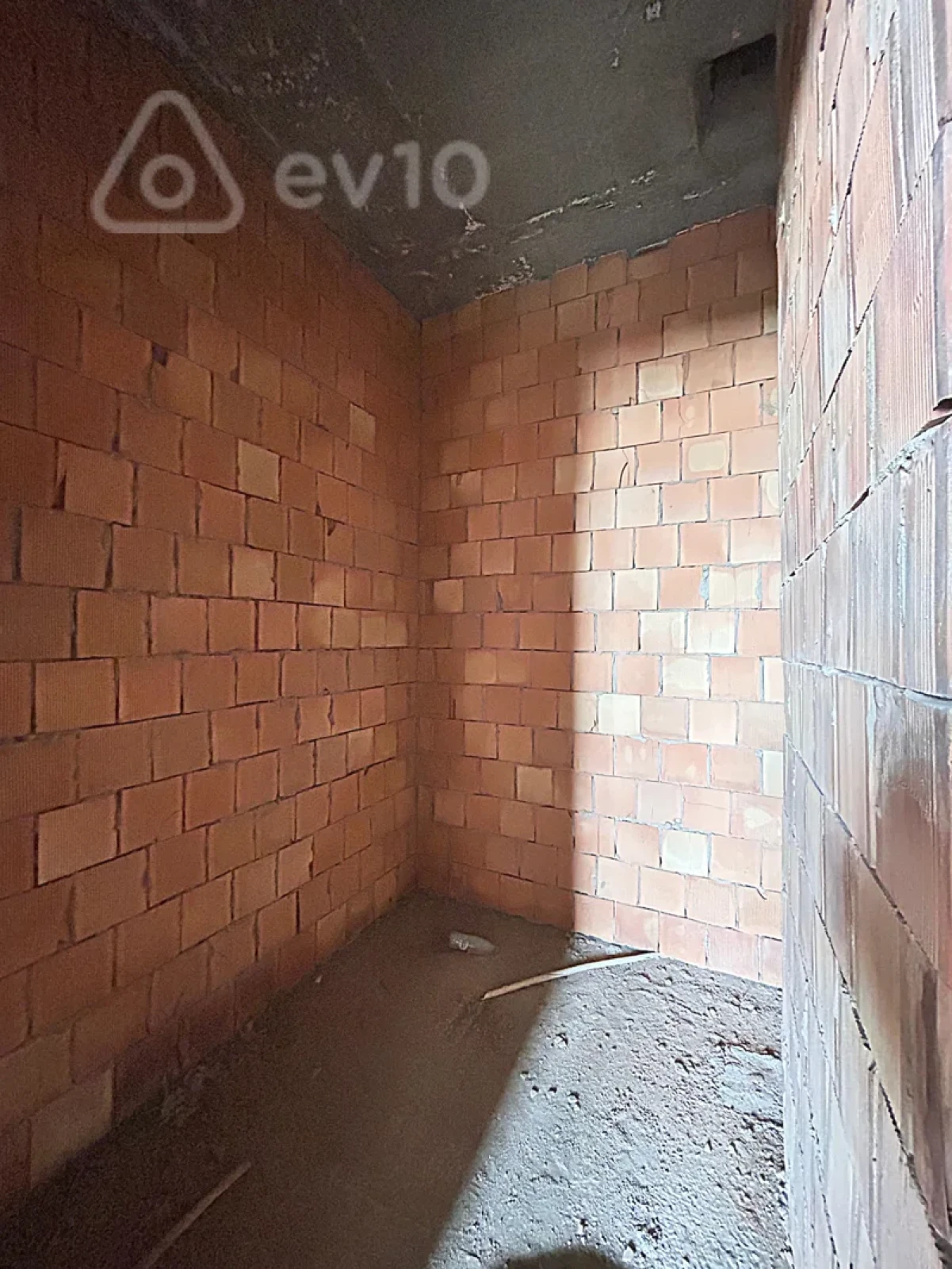 Satılır 2 otaqlı yeni tikili 79.5 m²