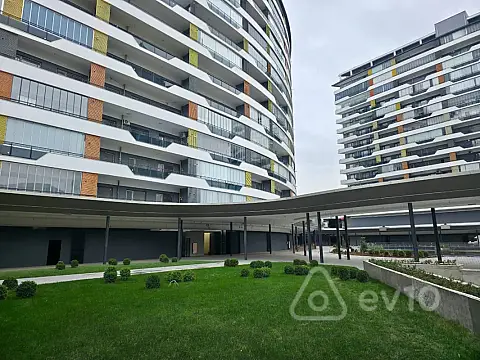 Satılır 2 otaqlı yeni tikili 79.5 m²