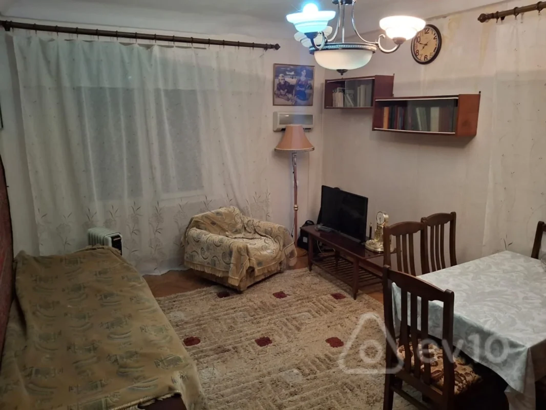 Satılır 1 otaqlı köhnə tikili 50 m²