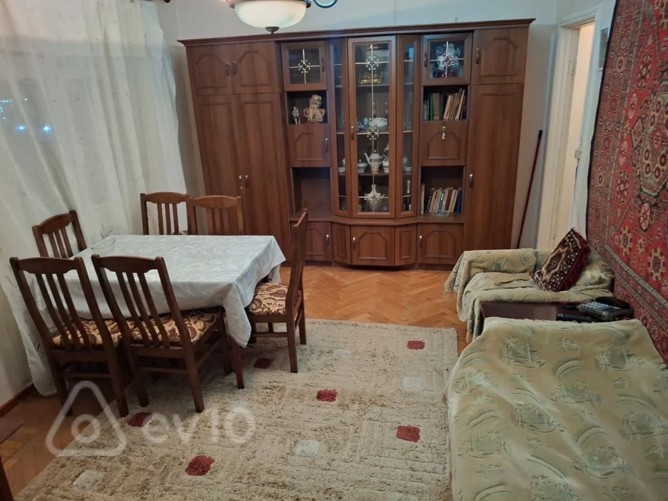 Satılır 1 otaqlı köhnə tikili 50 m²