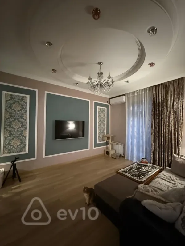 Kirayə verilir 2 otaqlı yeni tikili 75 m²