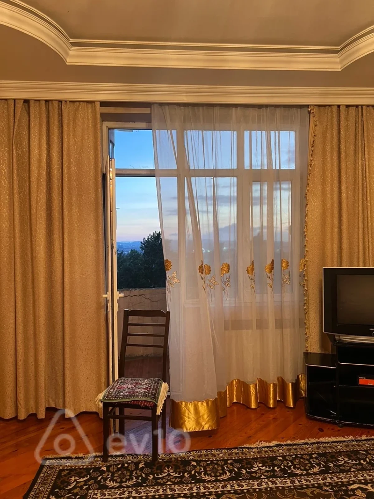 Kirayə verilir 2 otaqlı yeni tikili 80 m²