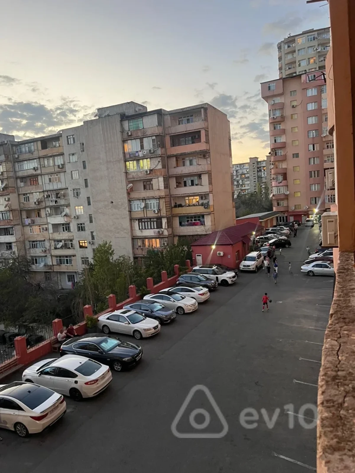 Kirayə verilir 2 otaqlı yeni tikili 80 m²