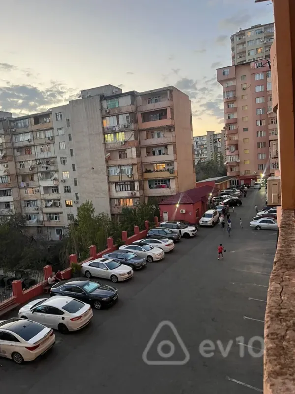 Kirayə verilir 2 otaqlı yeni tikili 80 m²