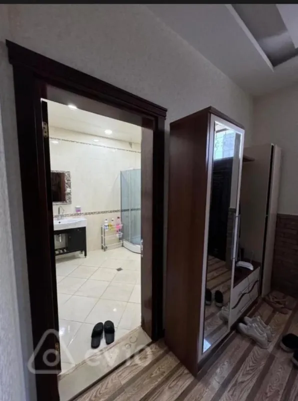 Kirayə verilir 5 otaqlı həyət evi 400 m²