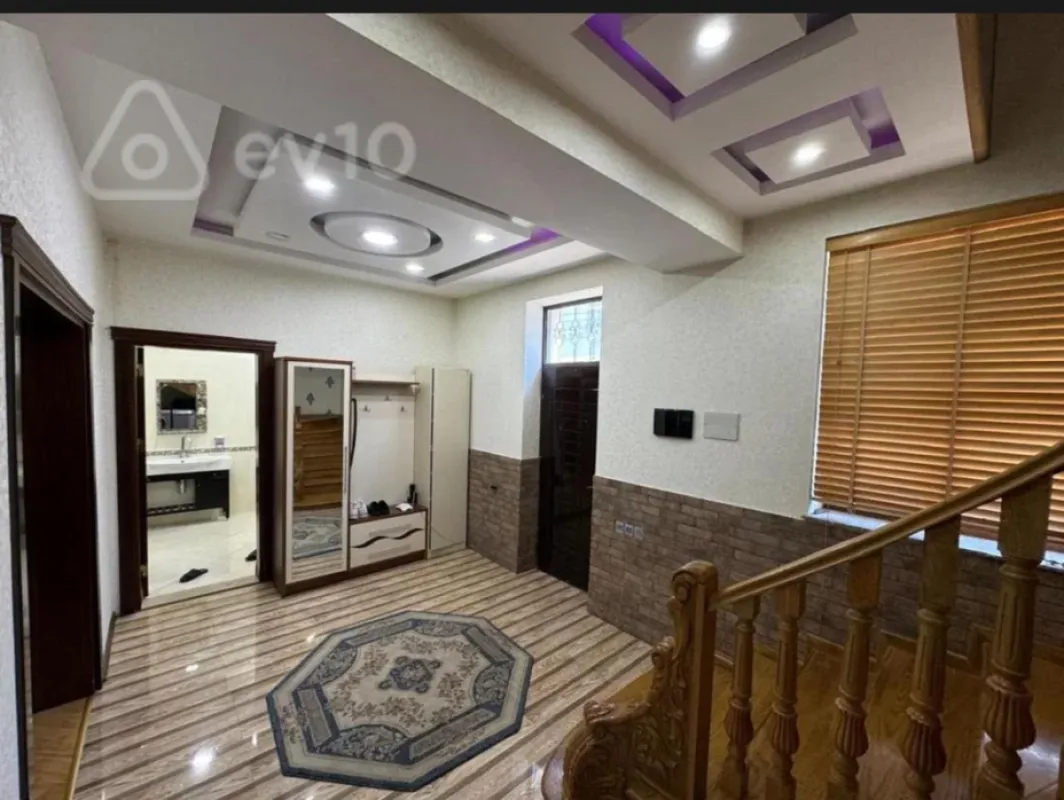 Kirayə verilir 5 otaqlı həyət evi 400 m²