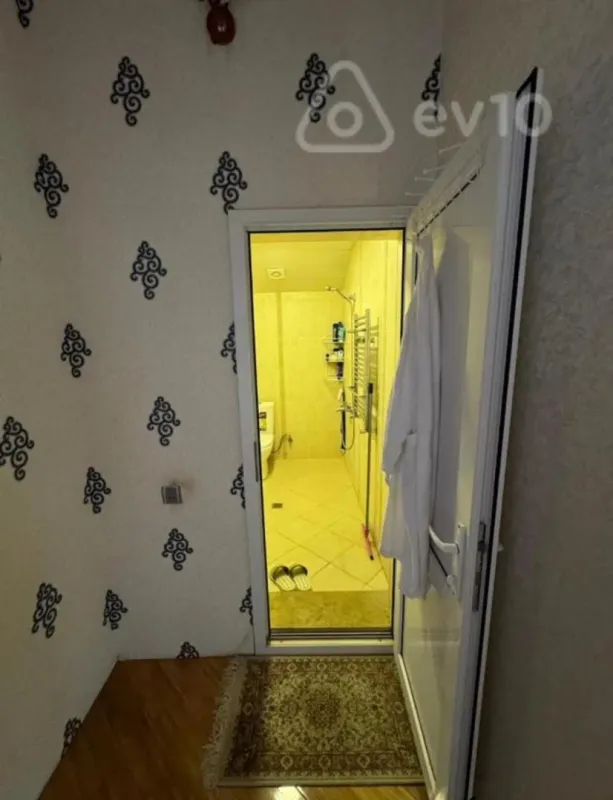 Kirayə verilir 5 otaqlı həyət evi 400 m²