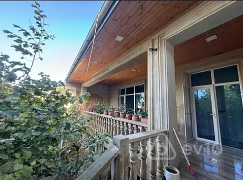 Kirayə verilir 5 otaqlı həyət evi 400 m²