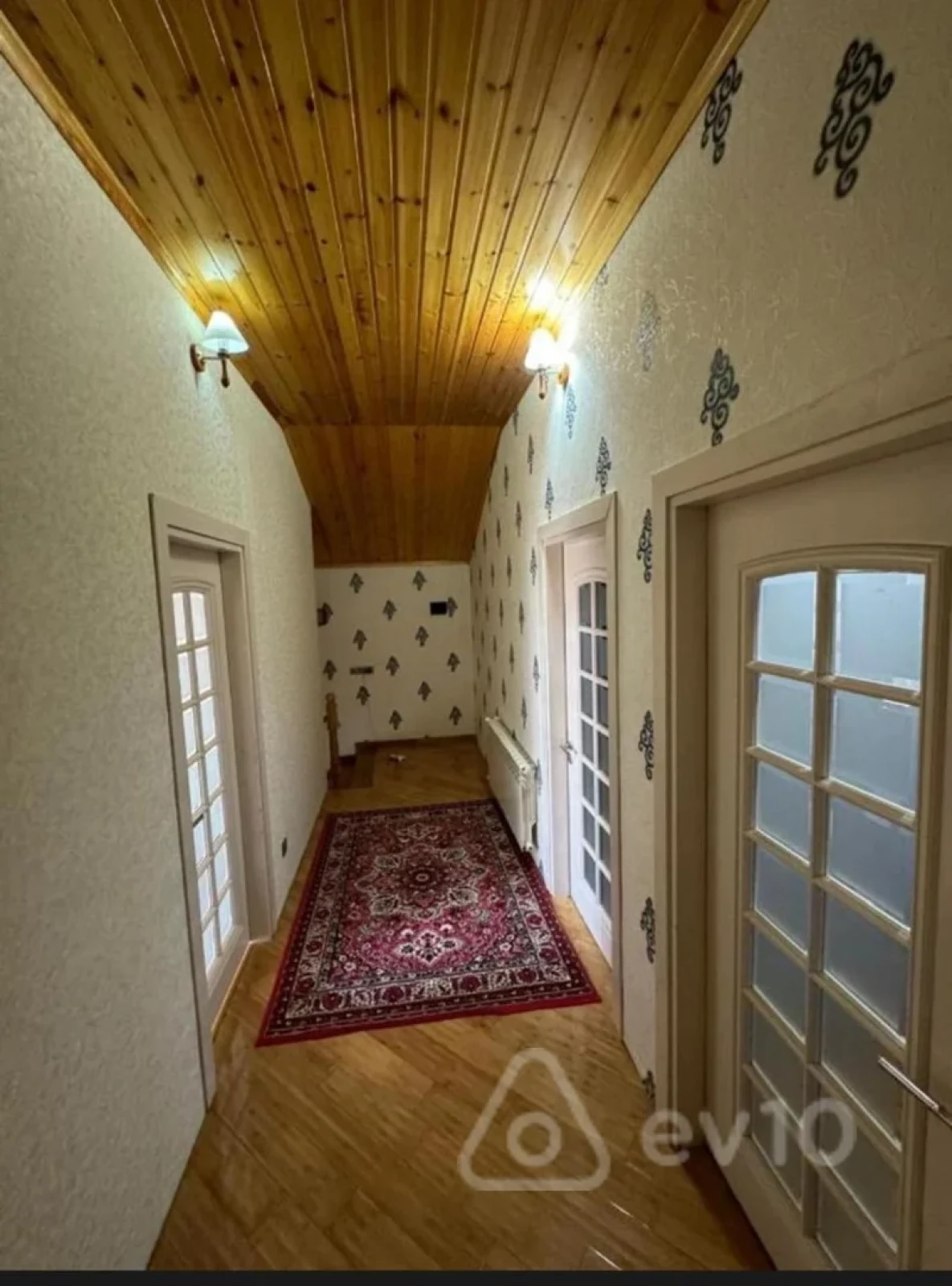 Kirayə verilir 5 otaqlı həyət evi 400 m²