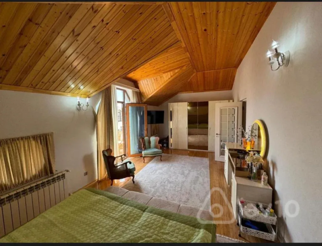 Kirayə verilir 5 otaqlı həyət evi 400 m²