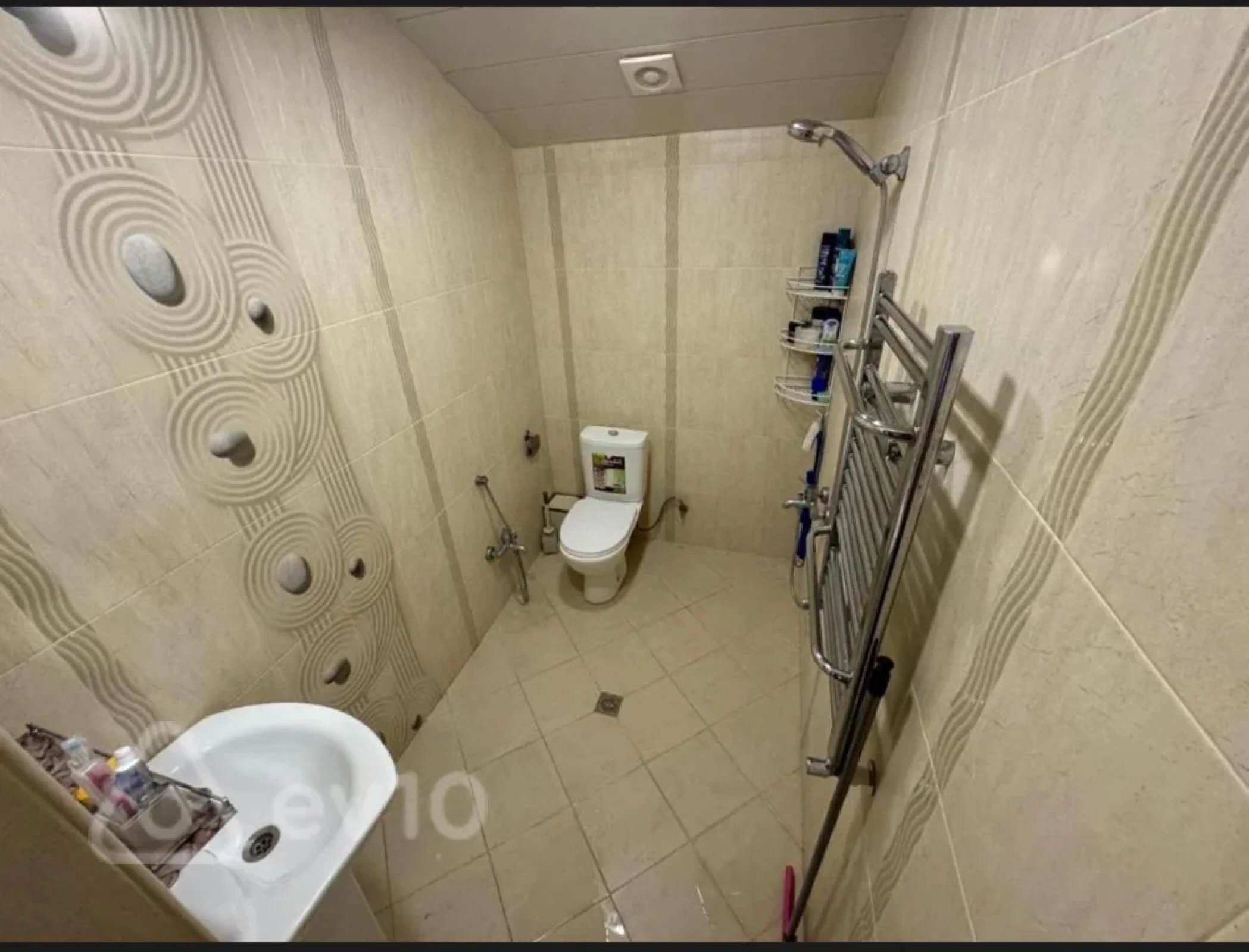 Kirayə verilir 5 otaqlı həyət evi 400 m²