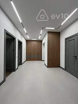 Kirayə verilir 3 otaqlı yeni tikili 145 m²