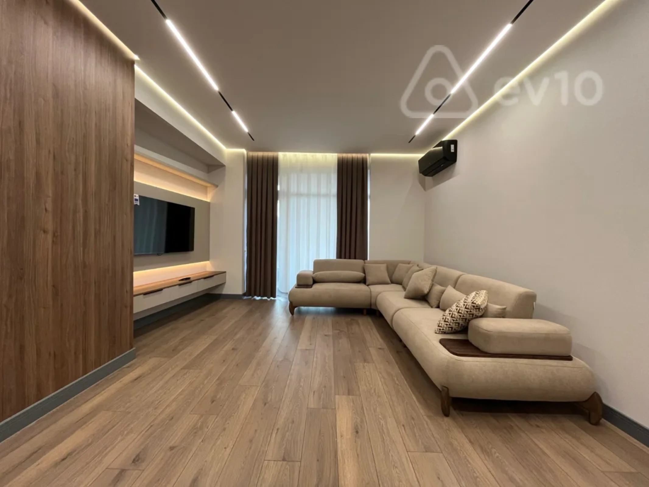 Kirayə verilir 3 otaqlı yeni tikili 145 m²