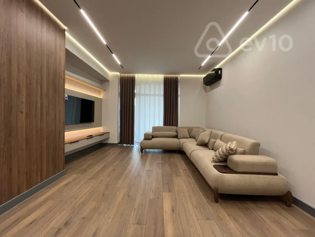 Kirayə verilir 3 otaqlı yeni tikili 145 m²