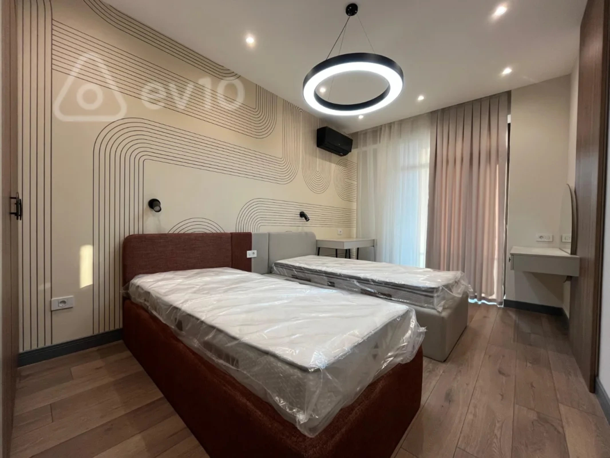 Kirayə verilir 3 otaqlı yeni tikili 145 m²