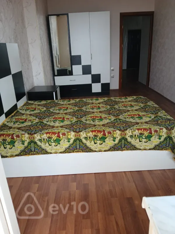 Kirayə verilir 2 otaqlı yeni tikili 72 m²