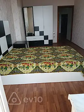 Kirayə verilir 2 otaqlı yeni tikili 72 m²