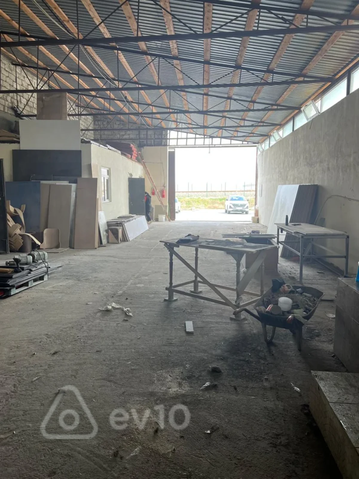 Kirayə verilir mənzil 250 m²