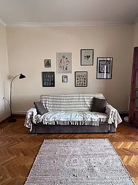 Kirayə verilir 2 otaqlı köhnə tikili 70 m²