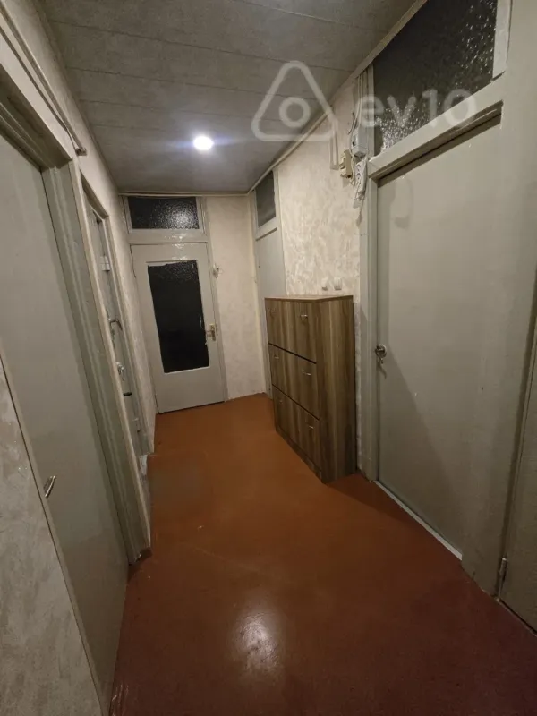 Kirayə verilir 2 otaqlı köhnə tikili 65 m²