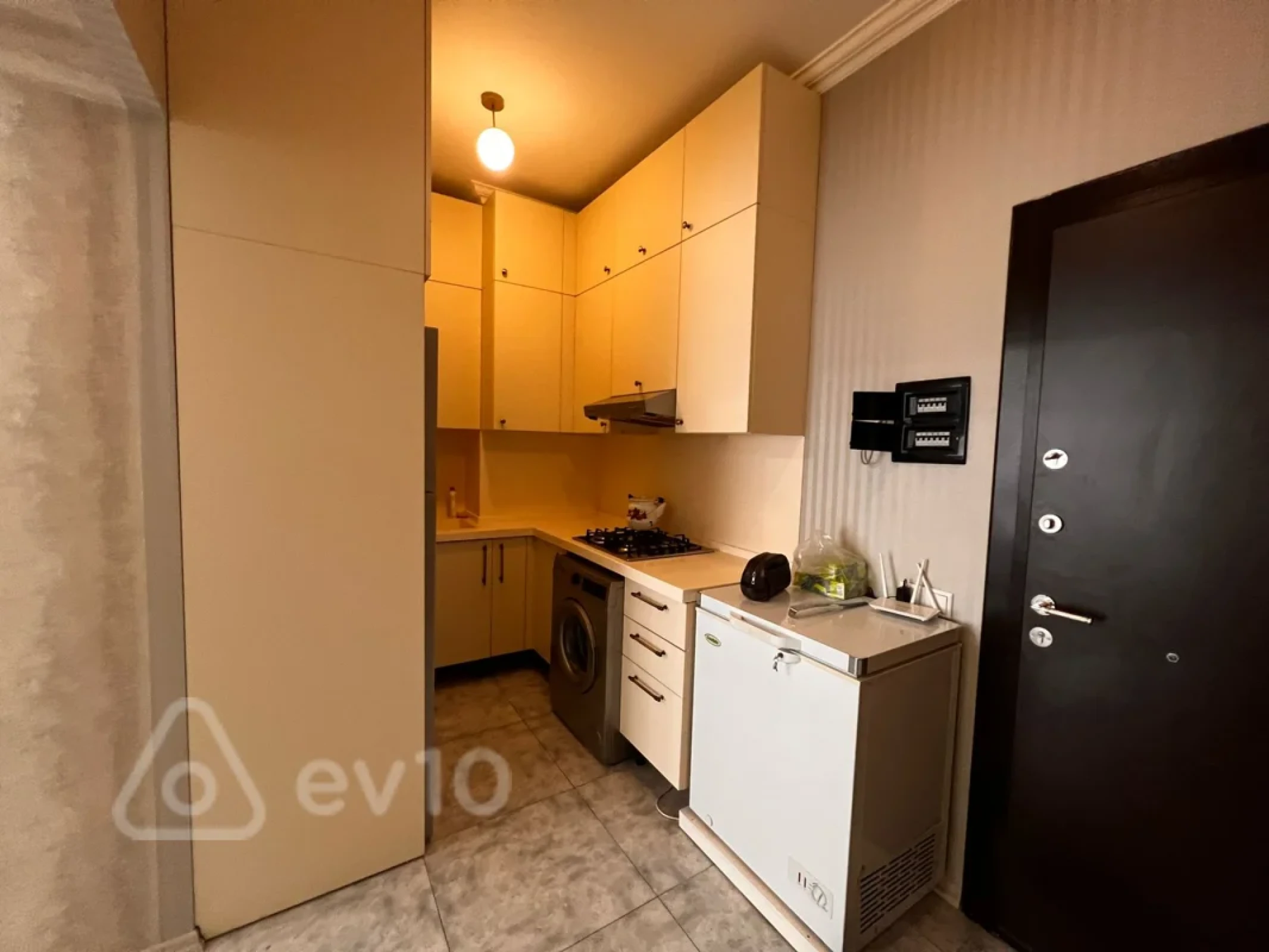 Kirayə verilir 2 otaqlı yeni tikili 58 m²