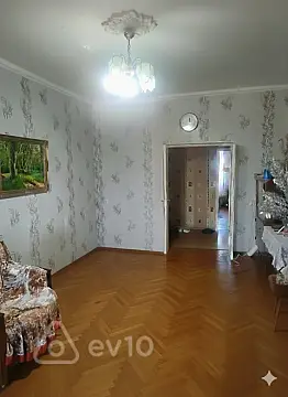 Satılır 2 otaqlı köhnə tikili 68 m²