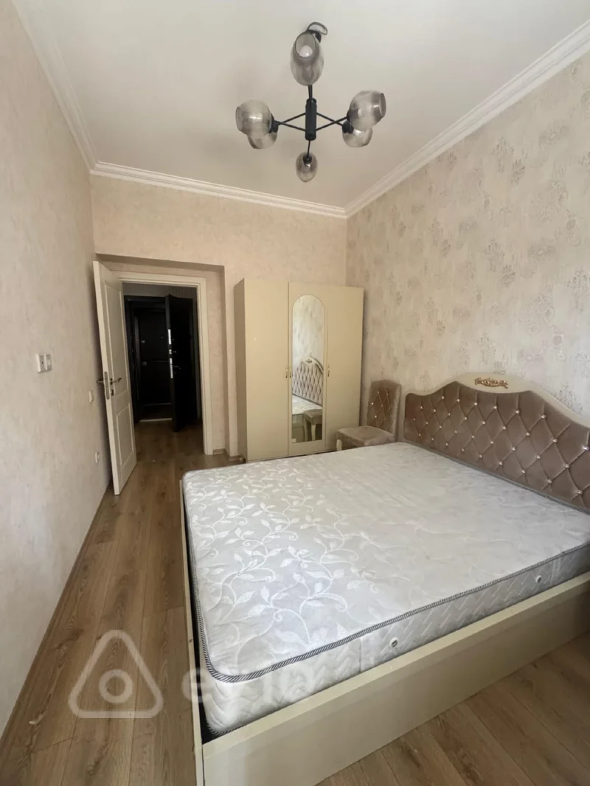 Kirayə verilir 2 otaqlı yeni tikili 55 m²