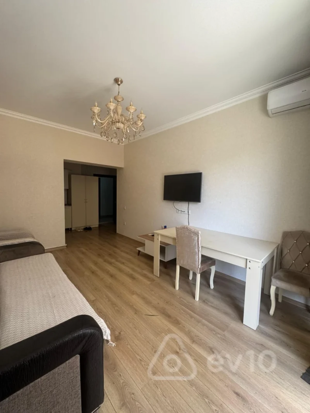 Kirayə verilir 2 otaqlı yeni tikili 55 m²