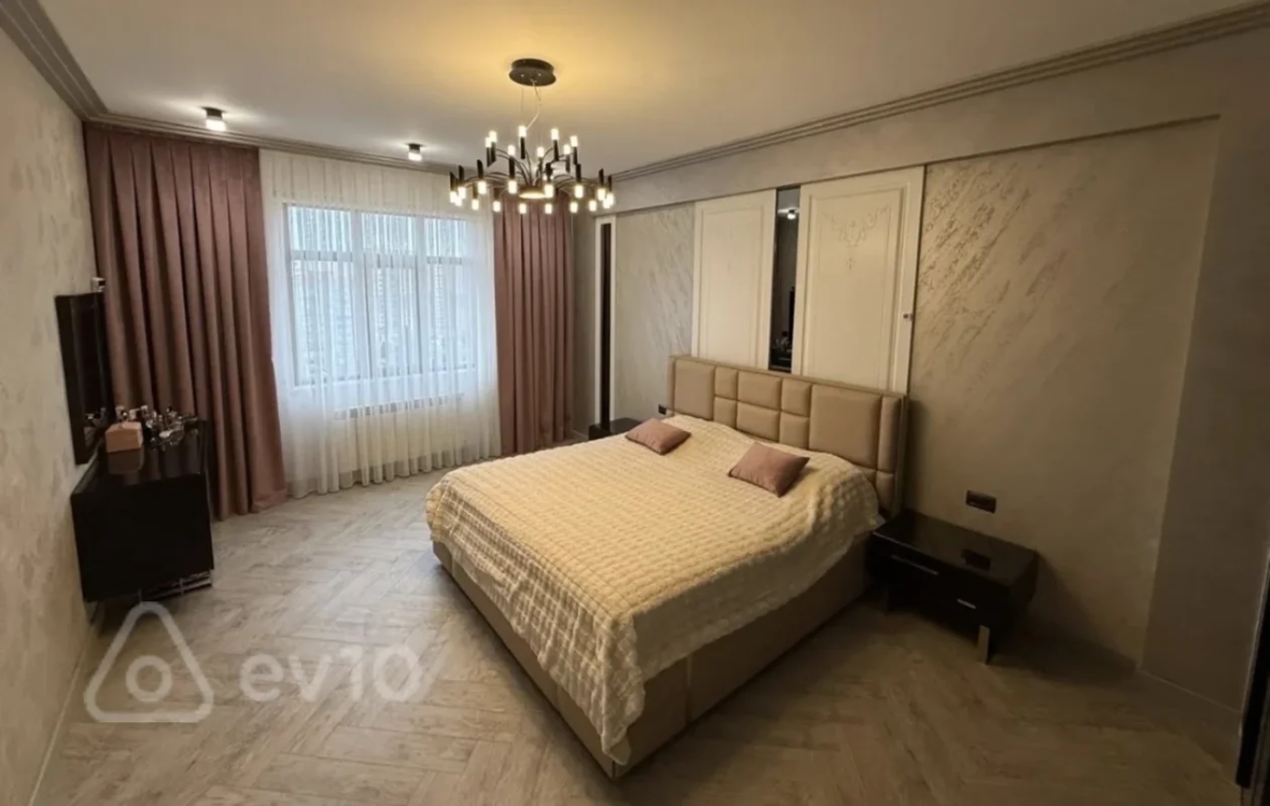 Kirayə verilir 2 otaqlı yeni tikili 75 m²