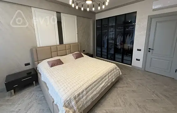 Kirayə verilir 2 otaqlı yeni tikili 75 m²