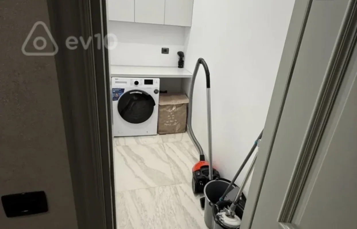 Kirayə verilir 2 otaqlı yeni tikili 75 m²