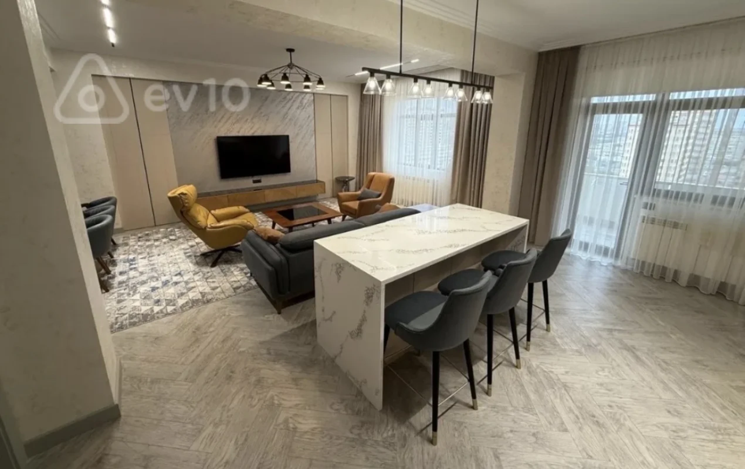 Kirayə verilir 2 otaqlı yeni tikili 75 m²