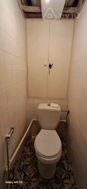 Satılır 3 otaqlı köhnə tikili 80 m²